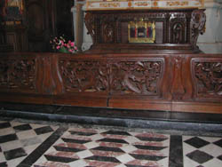 Restauration de la table de communion à Dompierre-sur-Helpe